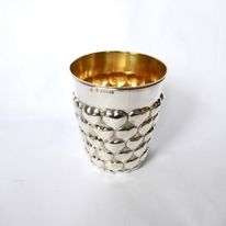 HEART DESIGN BEAKER 1898