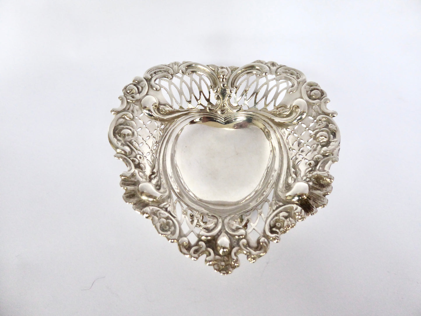 VICTORIAN SILVER BON BON DISH 1894