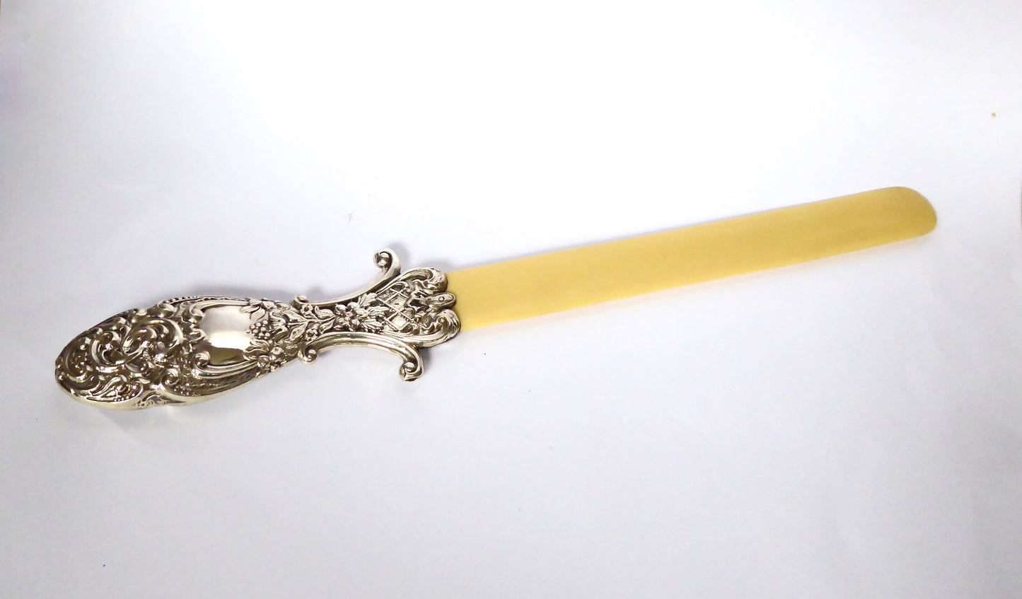 Silver & Ivory Page Turner