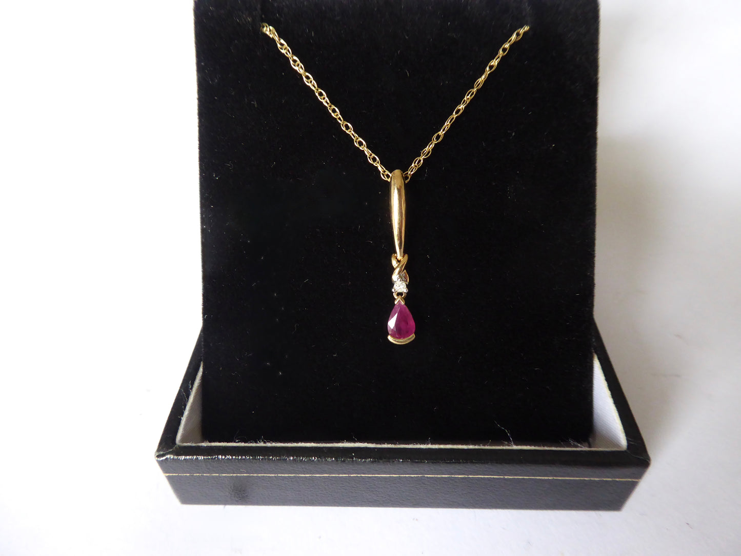 Ruby Pendant 9ct.