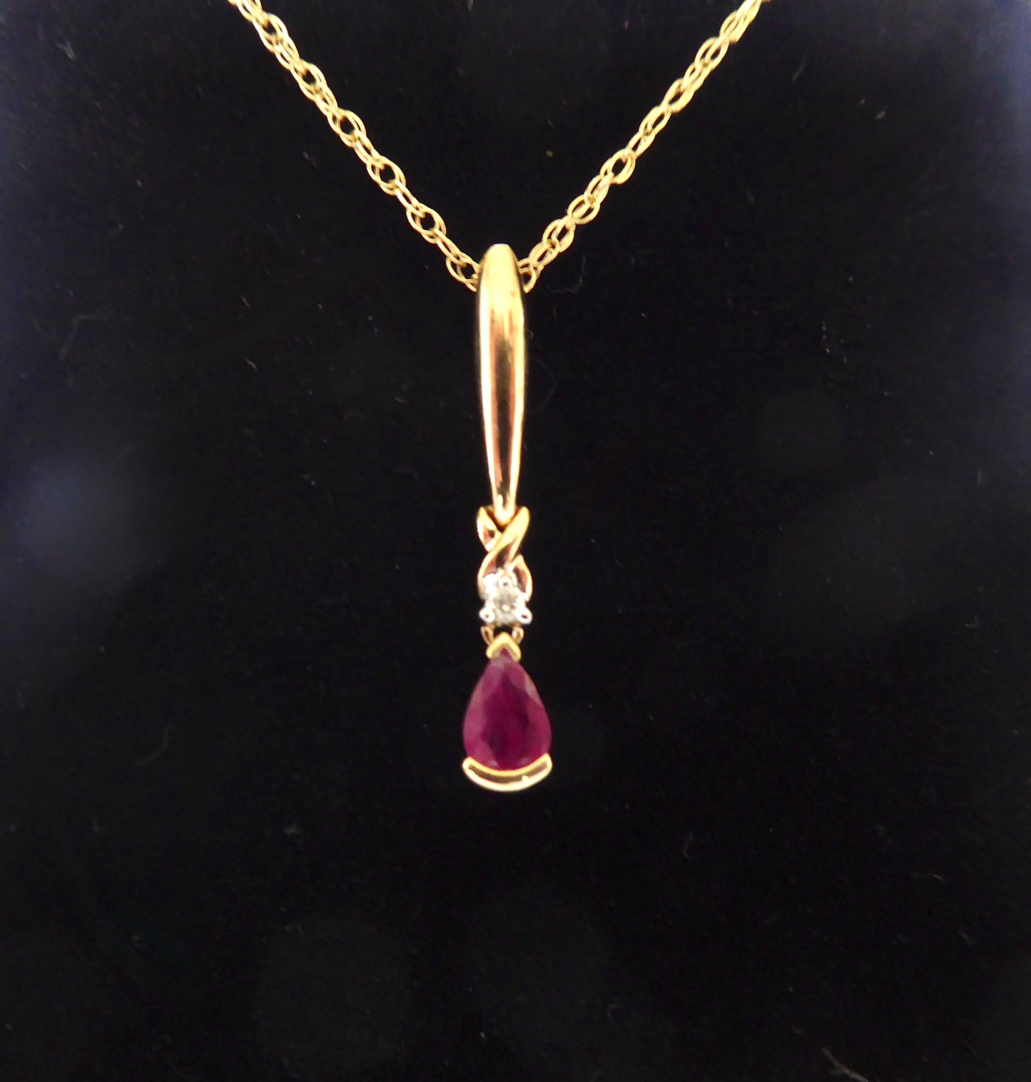 Ruby Pendant 9ct.