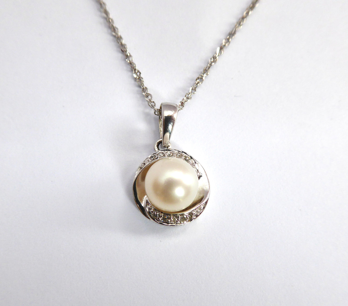 Pearl & Diamond Pendant