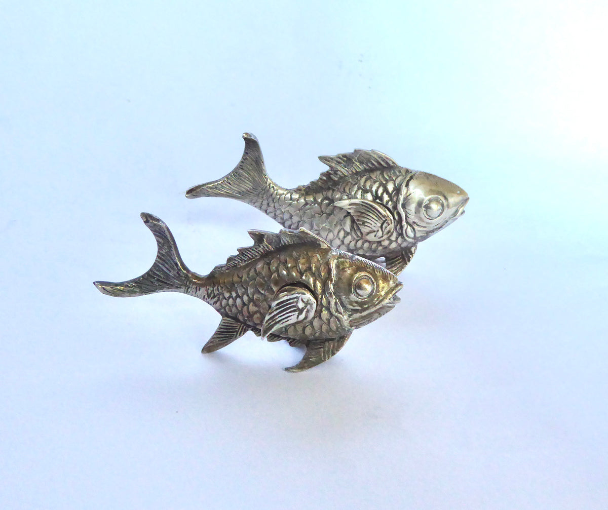 Silver Fish Ornaments / Condiments