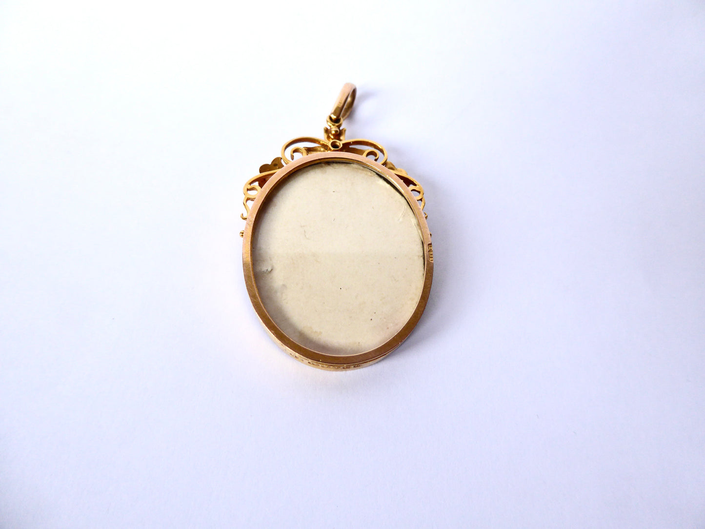 15ct. Gold Photo Locket 1904