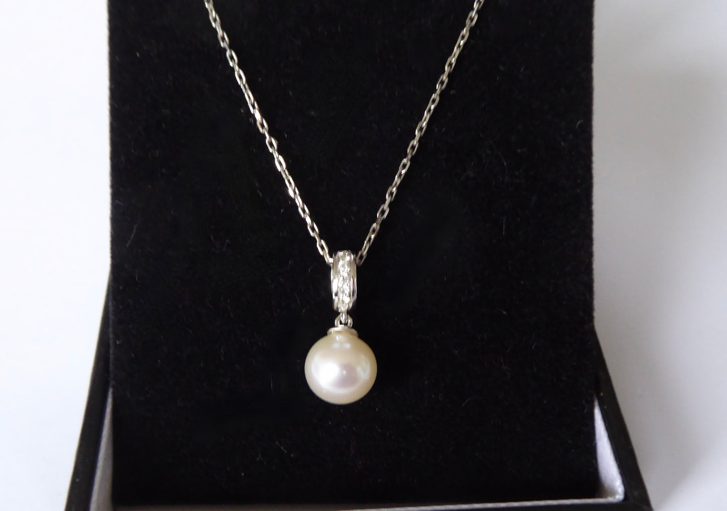 Pearl & Diamond Pendant