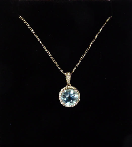 18ct. Diamond & Aquamarine Pendant