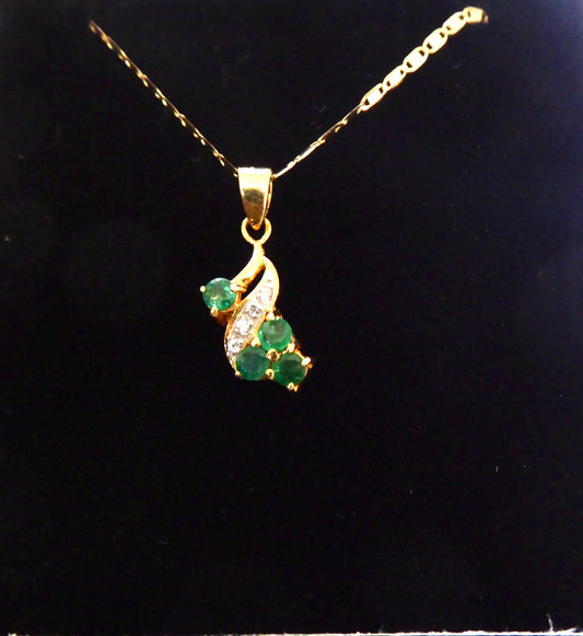 14ct. emerald Pendant