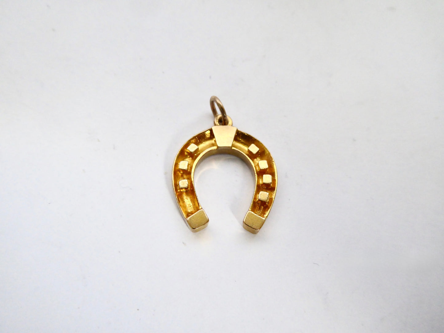 9ct. Horseshoe Pendant