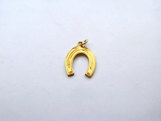 Antique Horseshoe Pendant 9ct.