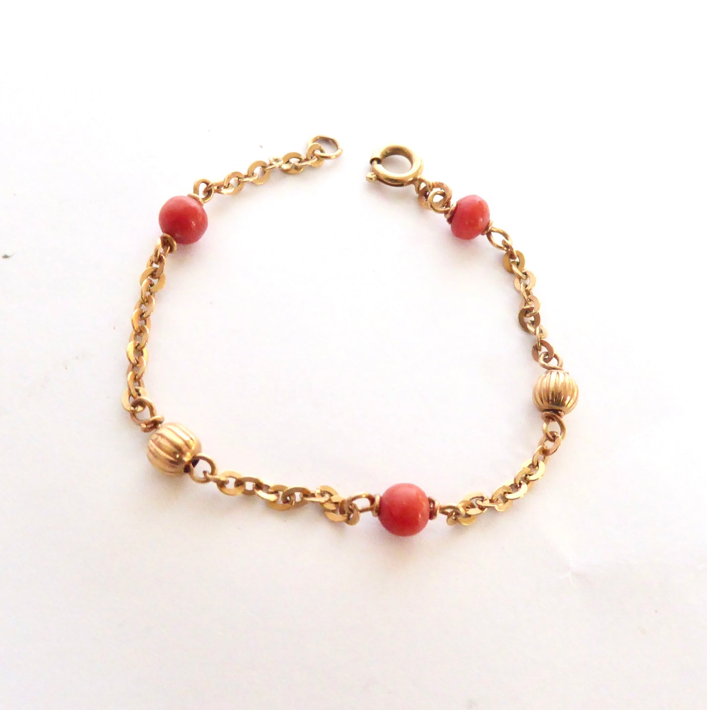 Child's 18ct. Coral Bracelet