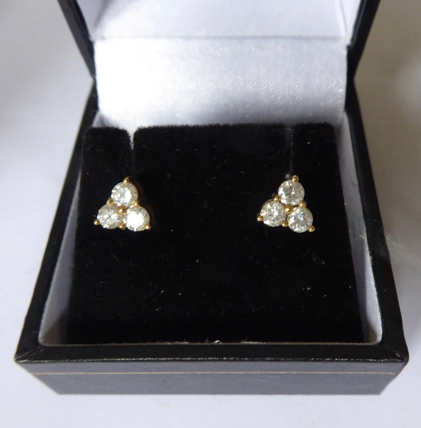 18ct.Diamond Earrings