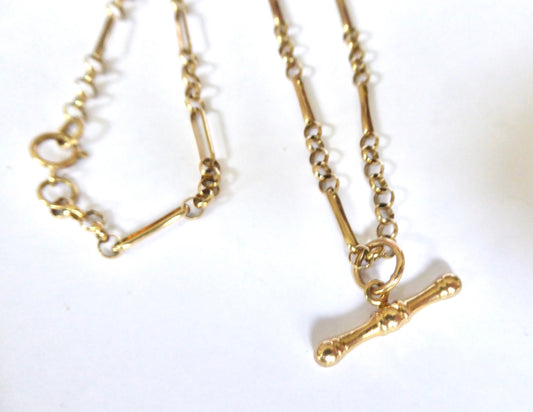 9ct. T Bar Necklace