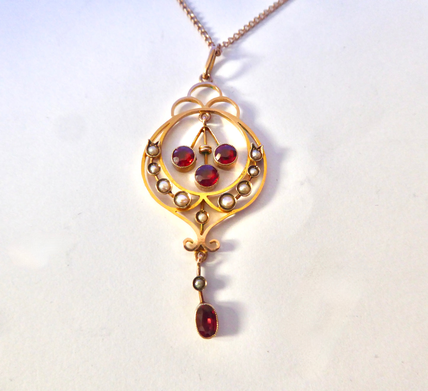 9ct. Garnet & Pearl Pendant