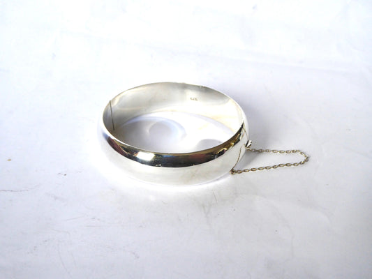 Plain Silver Bangle