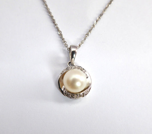 Pearl & Diamond Pendant