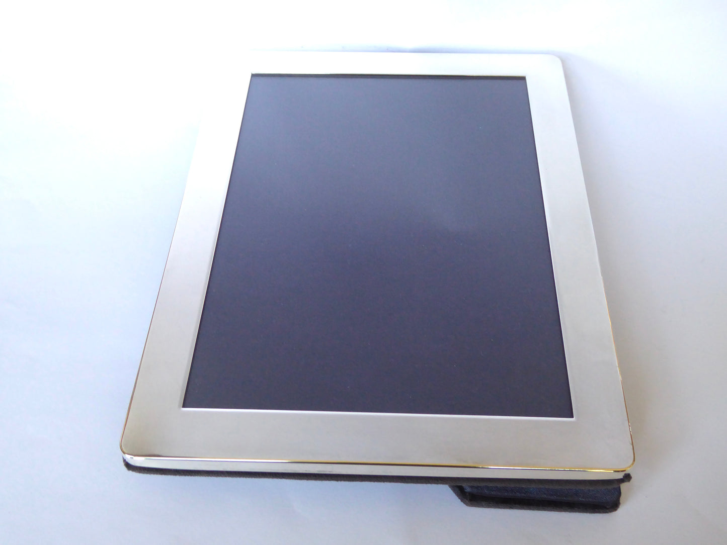 Plain Silver Frame 2004