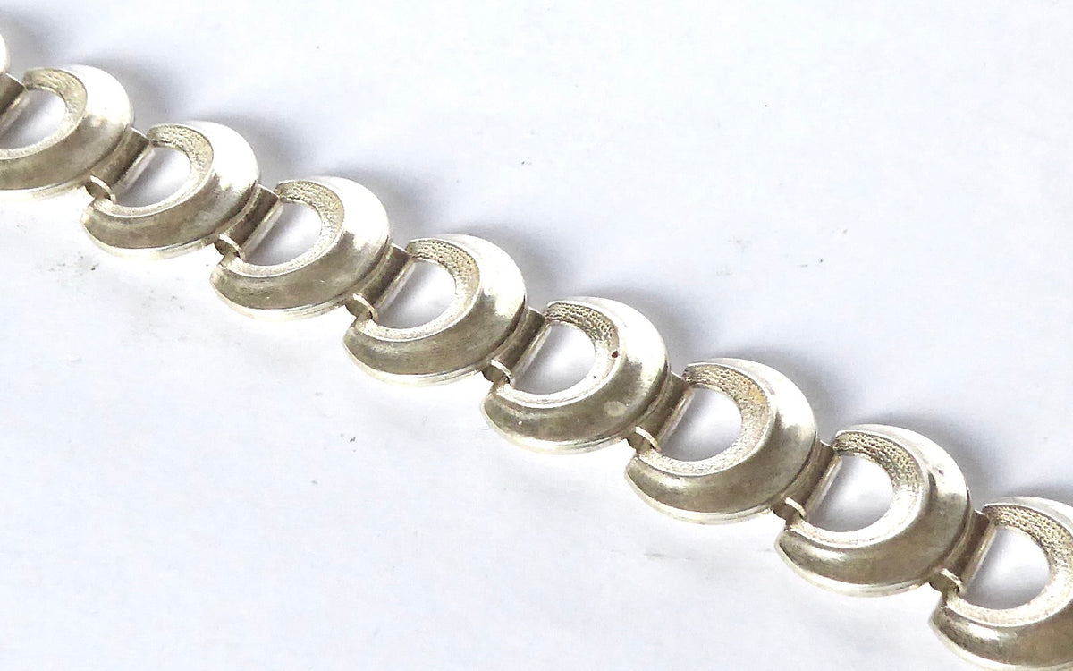 Silver Bracelet -Moon Links